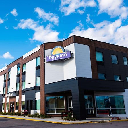 Days Inn By Wyndham Berthierville Eksteriør billede